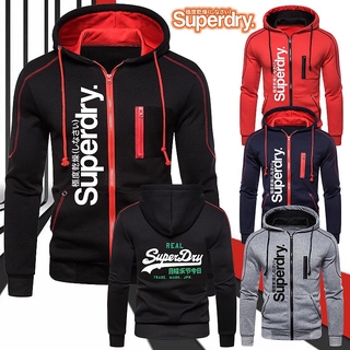 ภาพหน้าปกสินค้าSUPERDRY EXPEDITION เสื้อแจ็คเก็ตมีฮู้ดพิมพ์ลายแต่งซิปสําหรับผู้ชาย ที่เกี่ยวข้อง