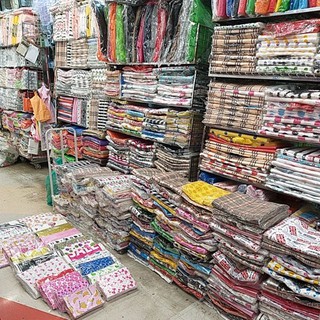 ภาพขนาดย่อของภาพหน้าปกสินค้าถุงพลาสติก   พิมพ์ลาย เต็มกิโล  (ของจริงสวยตรงปก)แจ้งขนาดและขอดูลายเพิ่มได้ในแชทแจ้งขสาดในแชทค่ะ จากร้าน piyapornhirankajohnpun บน Shopee