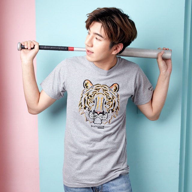 เสื้อยืด-tshirt-แขนสั้น-ปัก-ลายเสือ-ผ้านิ่ม-cotton-100