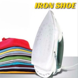 ภาพหน้าปกสินค้าIRON SHOE แผ่นรองเตารีด แผ่นรองรีด ทำให้รีดได้ไหลลื่น ไม่ติดเนื้อผ้า ซึ่งคุณอาจชอบสินค้านี้