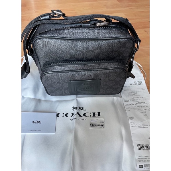 Coach Men s Signature Canvas Academy Sport Crossbody king power