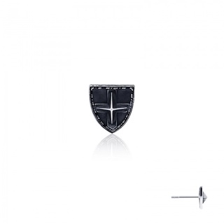 ake ake The Royal Shield Earring Stud ต่างหูเงินแท้แบบปักก้าน แกะมือลายโล่กำบังทรงพลัง ขัดเงาลงดำ **จำหน่ายเป็นชิ้น/ข้าง