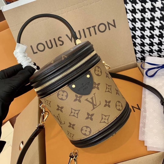 กระเป๋าแบรนด์เนม-lv-งานออริหนังแท้