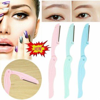 ภาพขนาดย่อของภาพหน้าปกสินค้ามีดกันคิ้ว Eyebrow Razor พับได้ *1 ชิ้น จากร้าน bestsellerchen.th บน Shopee