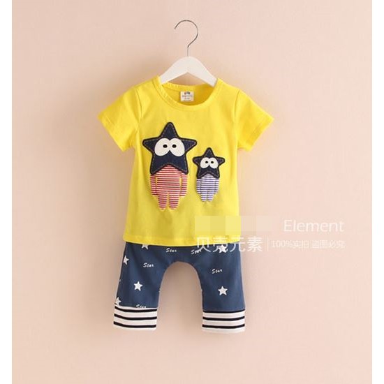 ชุดเด็กน่ารัก-เสื้อลายมนุษย์ต่างดาว-สีเหลือง-พร้อมกางเกงลายดาวสีกรม