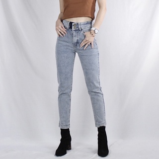 Blacksheep Jeans กางเกงยีนส์เอวสูงผู้หญิง ขาเดฟ เก็บทรงสวย รุ่น BSPDJ-211003 สียีนส์ฟอกซีด