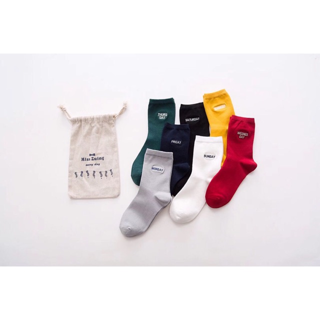Amesocks *** ข้อยาวลายปักวัน เซต 7 คู่ 7 วัน 7 สี ราคา 292 บาท !!! ถุงเท้า ข้อยาวงานปักลายวันของภาษาอังกฤษ ไม่ซ้ำใคร | Shopee Thailand