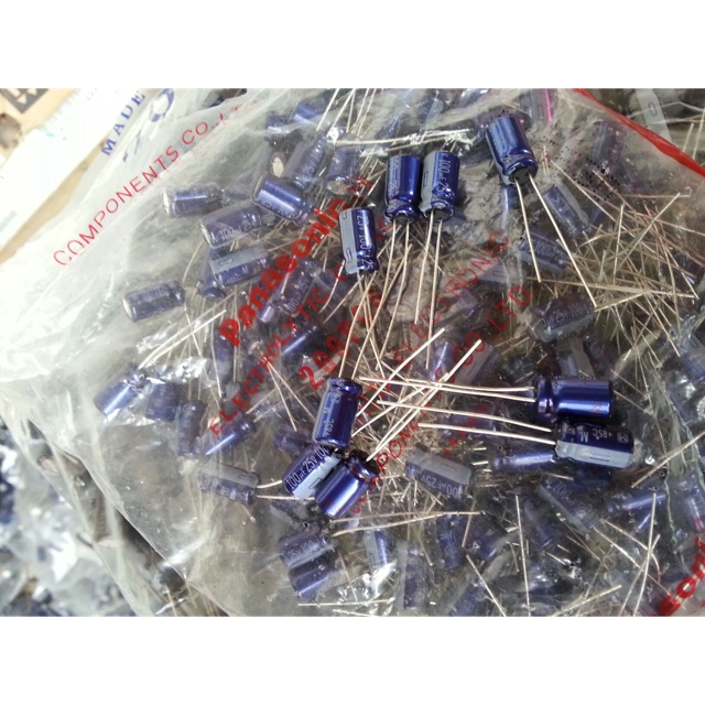 capacitor-25v-100uf-คาปาซิเตอร์-คาปาซิสเตอร์-เกรดออดิโอ-นำเข้าเกาหลี-สีน้ำเงินเงา