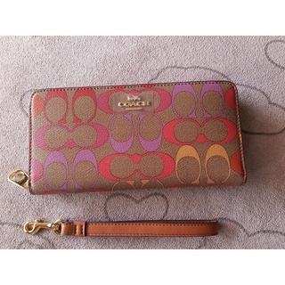 COACH LONG ZIP AROUND WALLET IN RAINBOW SIGNATURE CANVAS (COACH C4537)