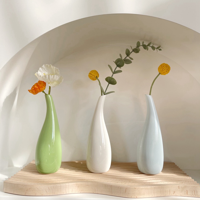 ภาพหน้าปกสินค้าNordic Ceramic Vase Simple Modern Flower Vase Home Decor