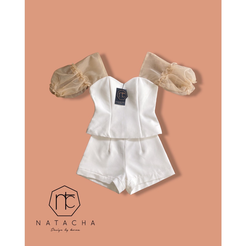 natacha-setเสื้อขาวแขนผ้าแก้วระบาย-เสริมฟองน้ำเนื้อผ้าดีมาก-ใส่แล้วดูแพงเลยค่าา-แขนใส่ได้2แบบนะคะต้องมีเลยแนะนำจ้า