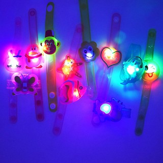 🔥kittyhome🔥 สายรัดข้อมือ ของเล่นเด็ก กระพริบไฟ LED ลายการ์ตูน สำหรับเด็ก