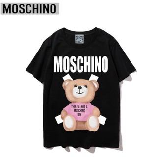 เสื้อยืดคอกลม UNISEX MOSCHINO YxI