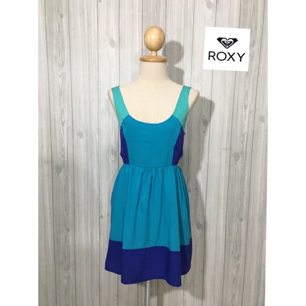 ชุดเดรสสั้น-มือสอง-brand-roxy