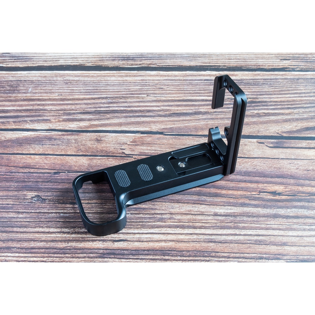 l-plate-handgrip-for-fujifilm-x-s10