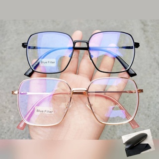 ภาพหน้าปกสินค้าGoodglasses : แว่นสายตาสั้น กรองแสงสีฟ้า ทรงสี่เหลี่ยมคางหมู //D76 🕶️ ที่เกี่ยวข้อง