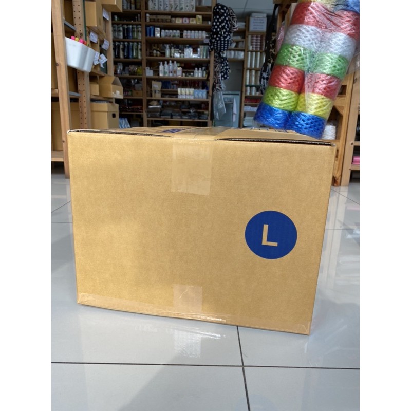 ภาพหน้าปกสินค้าsize L kerry 3ชั้น (40x50x30cm) กล่องพัสดุ kerry : Postbox-MsM จากร้าน huueol บน Shopee