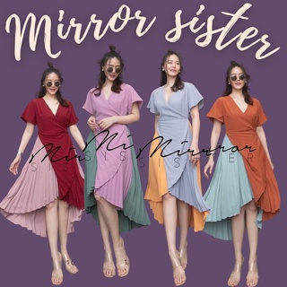 MiRRoRSiSTER’s Pornni 2Tones Pleated Dress