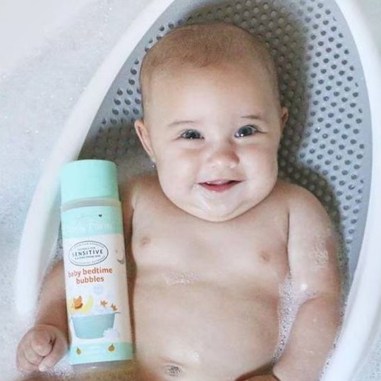 ชายด์-ฟาร์ม-สบู่ทำฟองในอ่างอาบน้ำสำหรับทารก-250-มล-childs-farm-baby-bedtime-bubbles-organic-tangerine