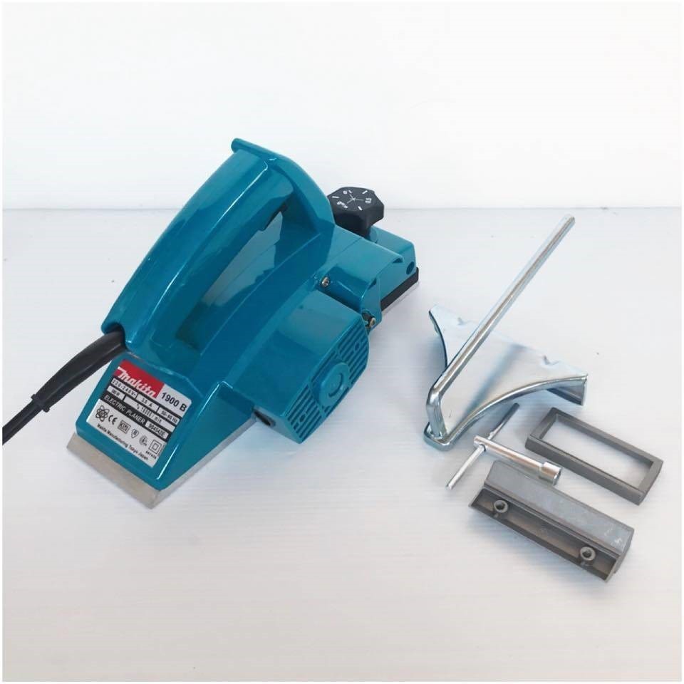 กบไฟฟ้า-3นิ้ว-makita-1900b-580วัตต์-พร้อมอุปกรณ์ครบชุดพร้อมใช้งาน