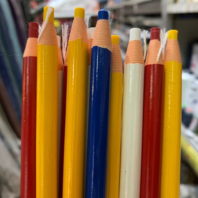 ภาพหน้าปกสินค้าดินสอขีดผ้า ดินสอปอก ดินสอขีดกระจก