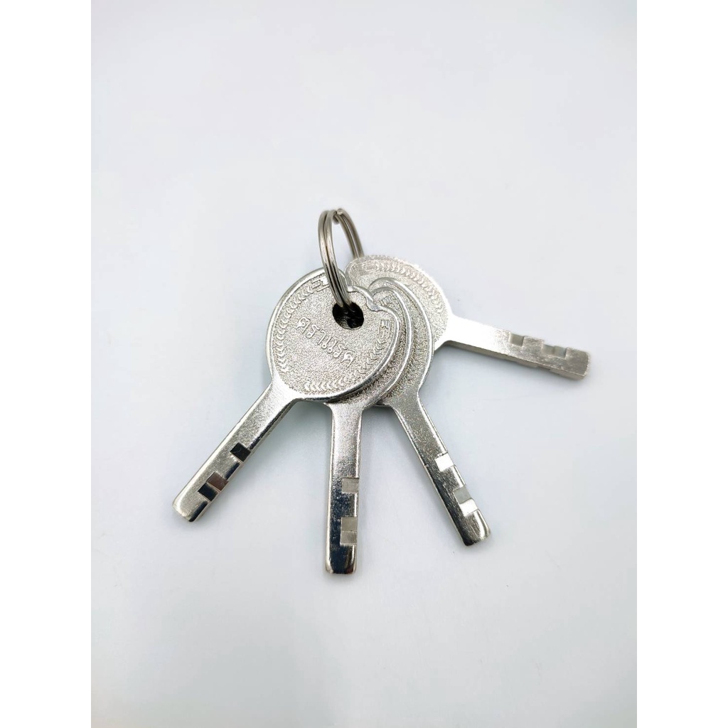 กุญแจ-ไส้ทองเหลืองแท้-ตราแรด-สีเงิน-50-mm-คอสั้น-เหล็กชุบแข็ง-ป้องกันการตัด-เลือย-กุญแจล๊อคบ้าน