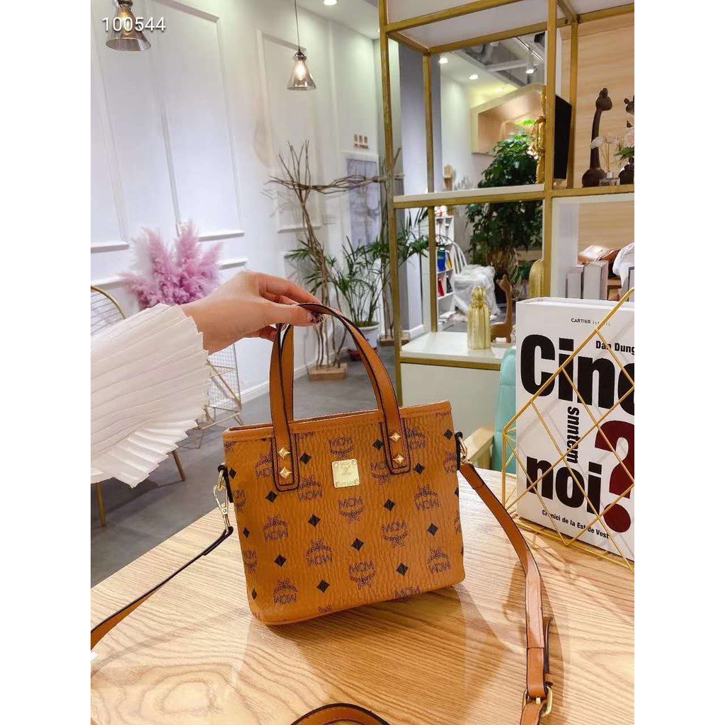 ภาพหน้าปกสินค้าmiss bag fashion กระเป๋าสพายข้างแฟชั่นมาใหม่ รุ่น mc62 จากร้าน shaozhoulin บน Shopee