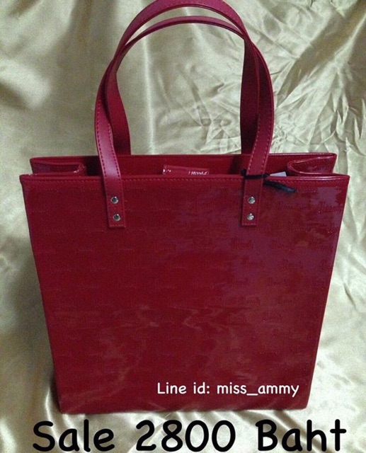 new-harrods-debossed-logo-tote-red-size-m