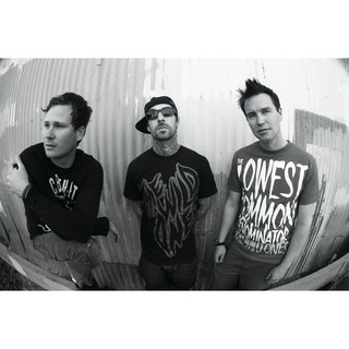 Blink182  บลิงก์182 โปสเตอร์ วอลเปเปอร์ ตกแต่งผนัง วงดนตรี Poster โปสเตอร์วินเทจ