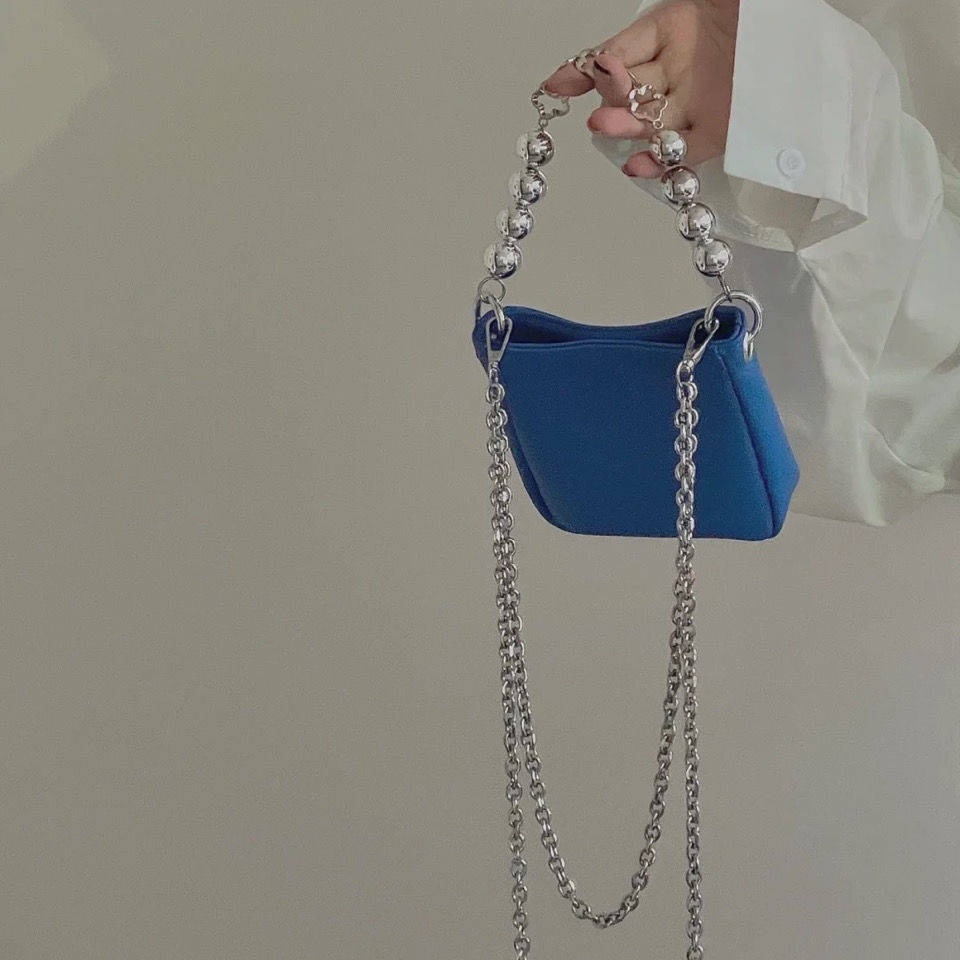 กระเป๋าจิ๋ว-กระเป๋าสะพายข้างผู้หญิงแฟชั่น-แพคเกจหญิง-2021-ใหม่-clein-สีฟ้าทำมือแพคเกจห่วงโซ่ดอกไม้มุกขนาดเล็กไหล่ก