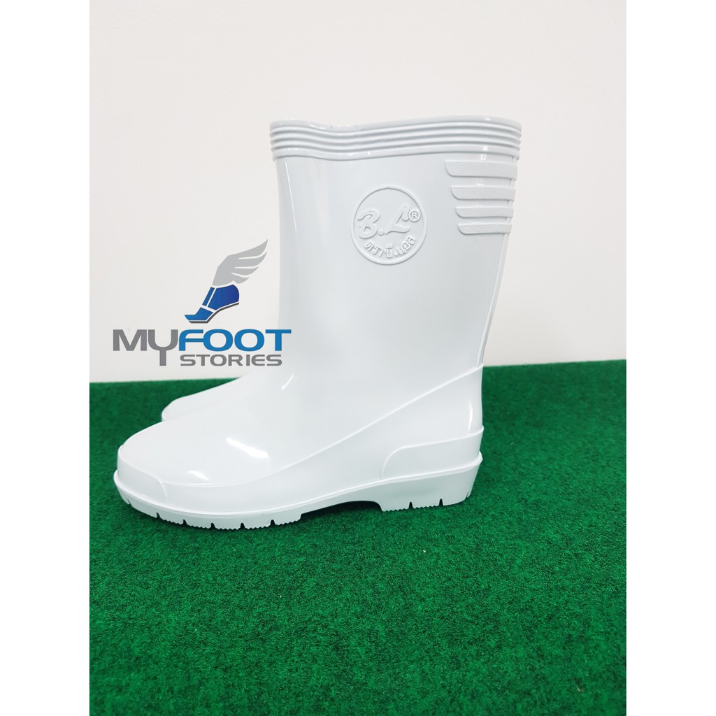 ภาพหน้าปกสินค้า️รองเท้าบูทสีขาว งานดี ️รองเท้าบูทกันน้ำ BL รุ่น 9500 สีขาว รองเท้าบูทยาง รองเท้าบูทสั้นสีขาว ความสูง 9-10 นิ้ว - MFS จากร้าน vtrinity บน Shopee
