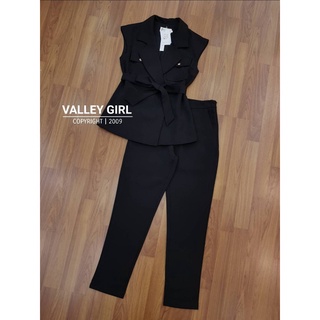 VALLEY GIRL เสื้อ + กางเกงขายาว เซตนี้สุดปังขายดีตลอดกาลค่า ทรงสวยมากกก มีผ้าผูกเอวมาให้ด้วยค่า