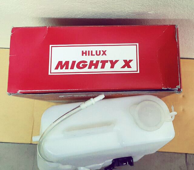 กระบอกฉีดน้ำฝน-พร้อมมอเตอร์-สำหรับรถ-toyota-mighty-x