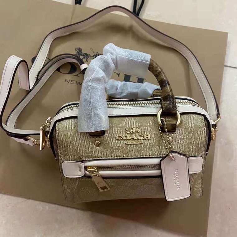 coach-กระเป๋าถือผู้หญิง-2300-micro-rowan-กระเป๋าหมอนบอสตันหูหิ้วด้านบน