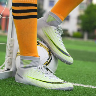 ภาพขนาดย่อของภาพหน้าปกสินค้า35-45 รองเท้าฟุตบอล รองเท้าฟุตซอล จากร้าน sportwear123 บน Shopee
