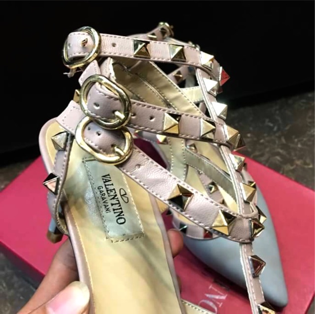 valentino-rock-stud-update-stock-grade