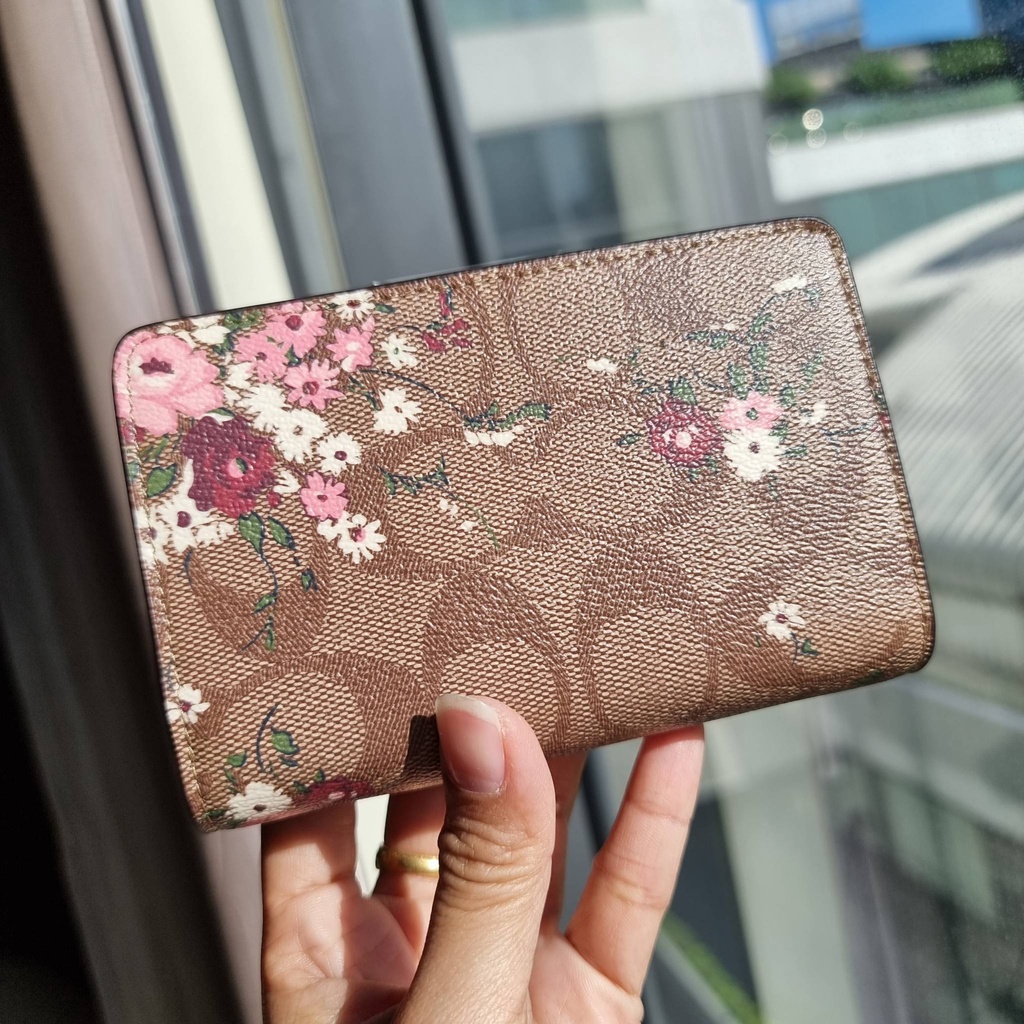 แท้-factory-coach-3773-medium-corner-zip-wallet-in-signature-canvas-with-floral-bundle-print