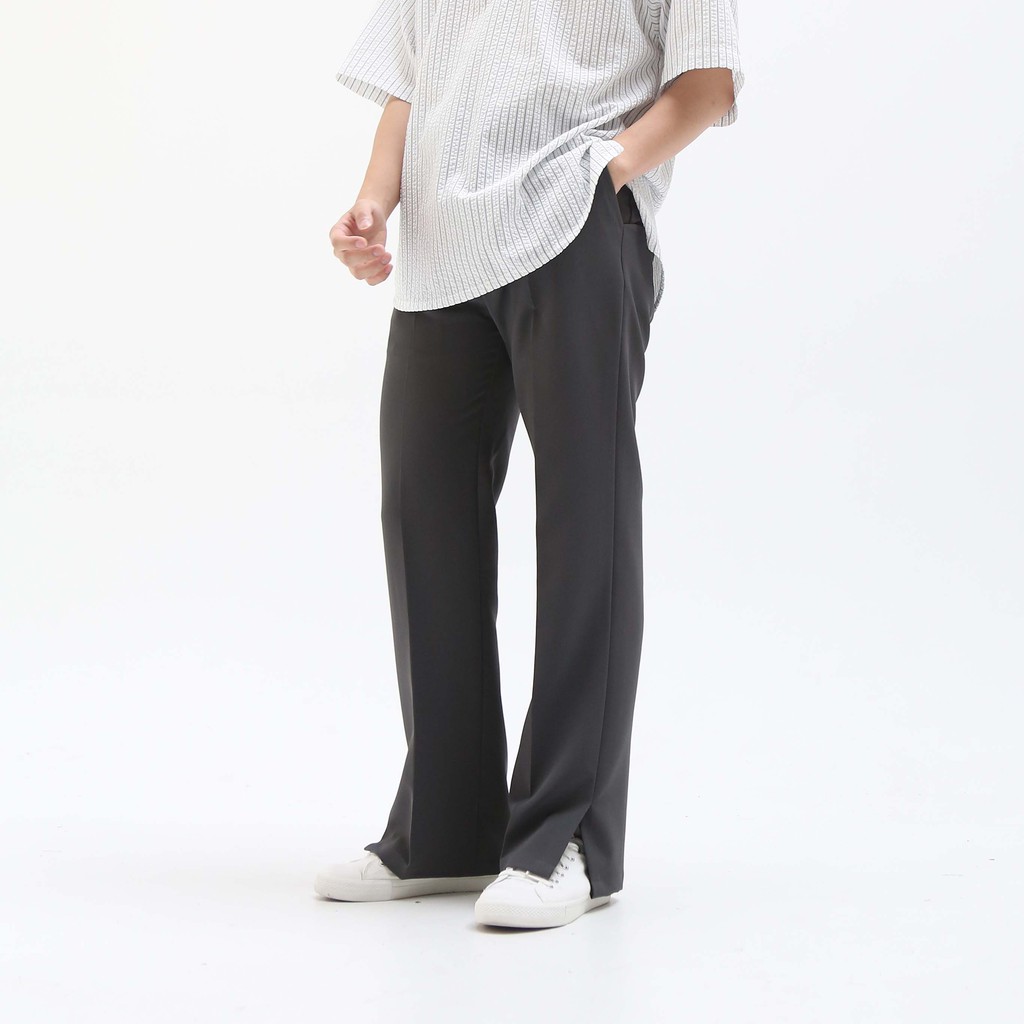ภาพหน้าปกสินค้าGaro Atelier - กางเกงขายาว ทรงโอเวอร์ไซส์ รุ่น Dokkaebi (มีทั้งหมด 3 สี) จากร้าน garo.atelier บน Shopee