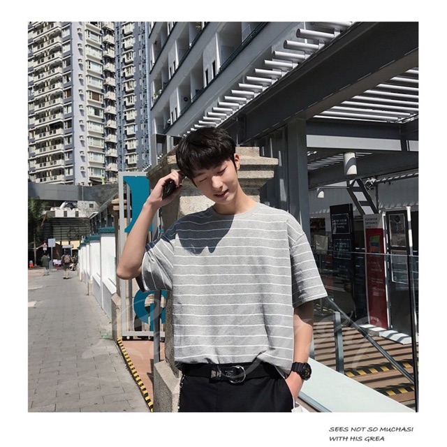 ภาพสินค้าพร้อมส่ง  เสื้อยืด Oversize ลายริ้ว สไตล์เกาหลี (ใส่ได้หญิงชาย) No.168 จากร้าน pc4289 บน Shopee ภาพที่ 4