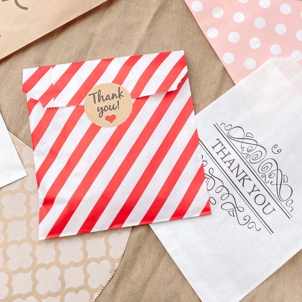 ภาพสินค้าถุงกระดาษ บรรจุภัณฑ์ ซองกระดาษ คริสต์มาส Christmasใส่ขนม โตเกียว เบเกอรี่ เครื่องประดับ 1บาท ถุงคราฟท์ Paper bag  ออกใบกำกับภาษีได้ ส่งด่วน  ของแถม ของแจกลูกค้า ของปัจฉิม ห่อของขวัญน่ารัก ︎UKI STATIONERY ︎OT-87 จากร้าน uki.and.co บน Shopee ภาพที่ 6