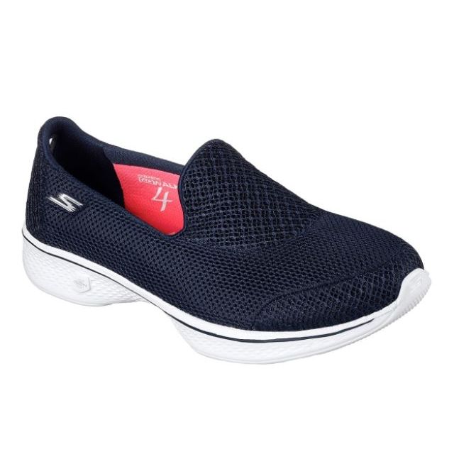 Skechers go top walk 4 pantip
