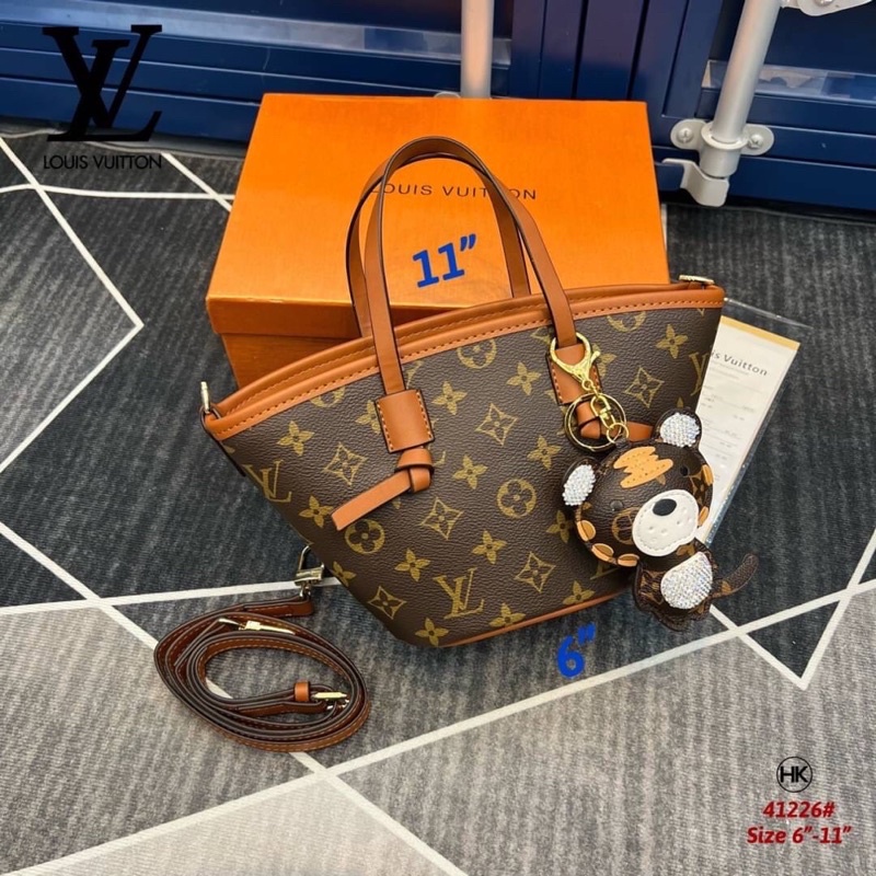 กระเป๋าหลุยส์-มาใหม่-ทรงพัด-พร้อมกล่องแบรนด์-louisvuitton-41226