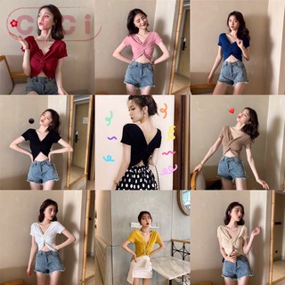 ราคาและรีวิวCICISHOP (9365) เสื้อครอปผ้าไหมพรม ดีเทลม้วนใส่ได้ทั้งหน้าและหลัง