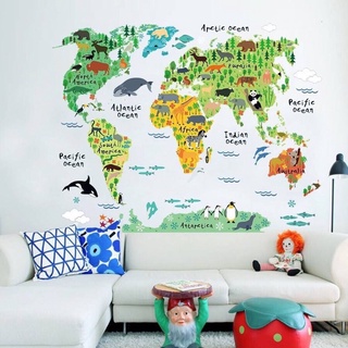 ภาพหน้าปกสินค้า🌍\"World Map Wall Sticker\" สติ๊กเกอร์แผนที่โลกน่ารักๆ เด็กๆจะได้เรียนรู้ทวีปบนโลก รวมไปถึงสัตว์ที่อาศัยอยู่ในทวีปนั้น ที่เกี่ยวข้อง