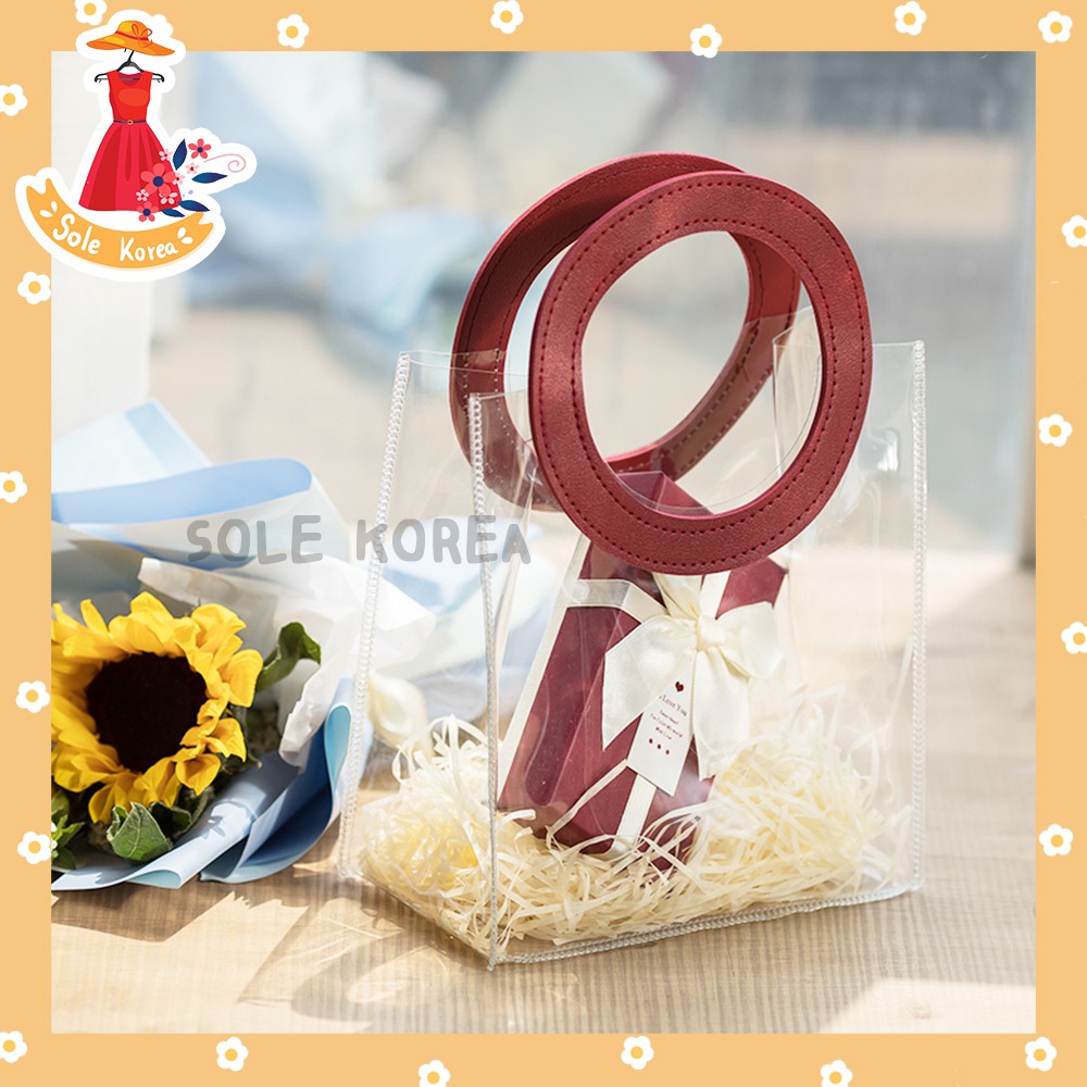 รูปภาพสินค้าแรกของกระเป๋าใส มีหูหิ้ว กลมแดง PVC ตั้งได้ กันน้ำ ถุงใส กระเป๋าถือ โชว์สินค้า ใส่สินค้า (พร้อมส่ง ) SoleKorea