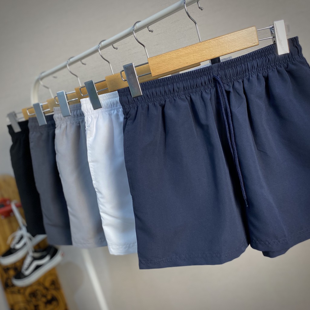 ภาพหน้าปกสินค้ากางเกงขาสั้นยางยืด กางเกงวิ่ง กางเกงลำลอง จากร้าน flynnmenswear บน Shopee