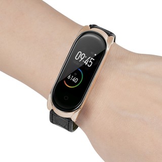 ภาพขนาดย่อของภาพหน้าปกสินค้าสายนาฬิกาข้อมือหนังสีดำกุหลาบ Xiaomi Mi 4 Strap Mi Band 4 จากร้าน moyte.th บน Shopee