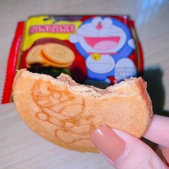 โดราเอมอน-แพนเค้ก-doraemon-pancake-ขนมปังอบกรอบสอดไส้ครีมรสช็อกโกแลต-ตรา-โอเค