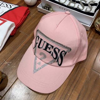 หมวก GUESS 100% ของแท้💯💯จากช็อป มีป้ายครบ (ของผู้หญิง) เพชรสวย ผ้าคอตตอน สายปรับได้ค่ะ