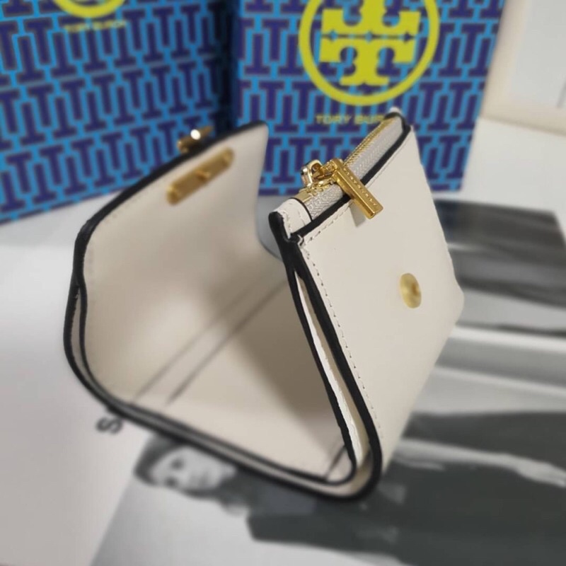 new-arrivals-tory-burch-small-wallet